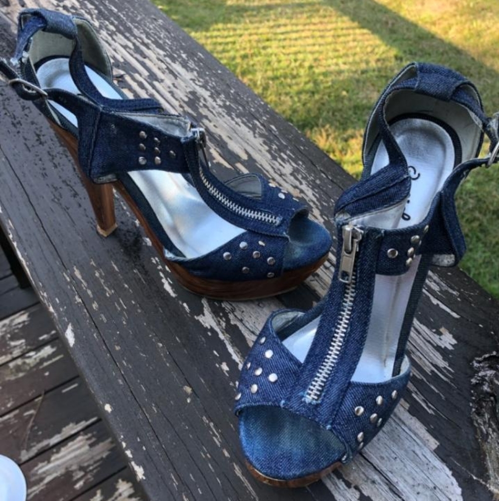 Jean pumps